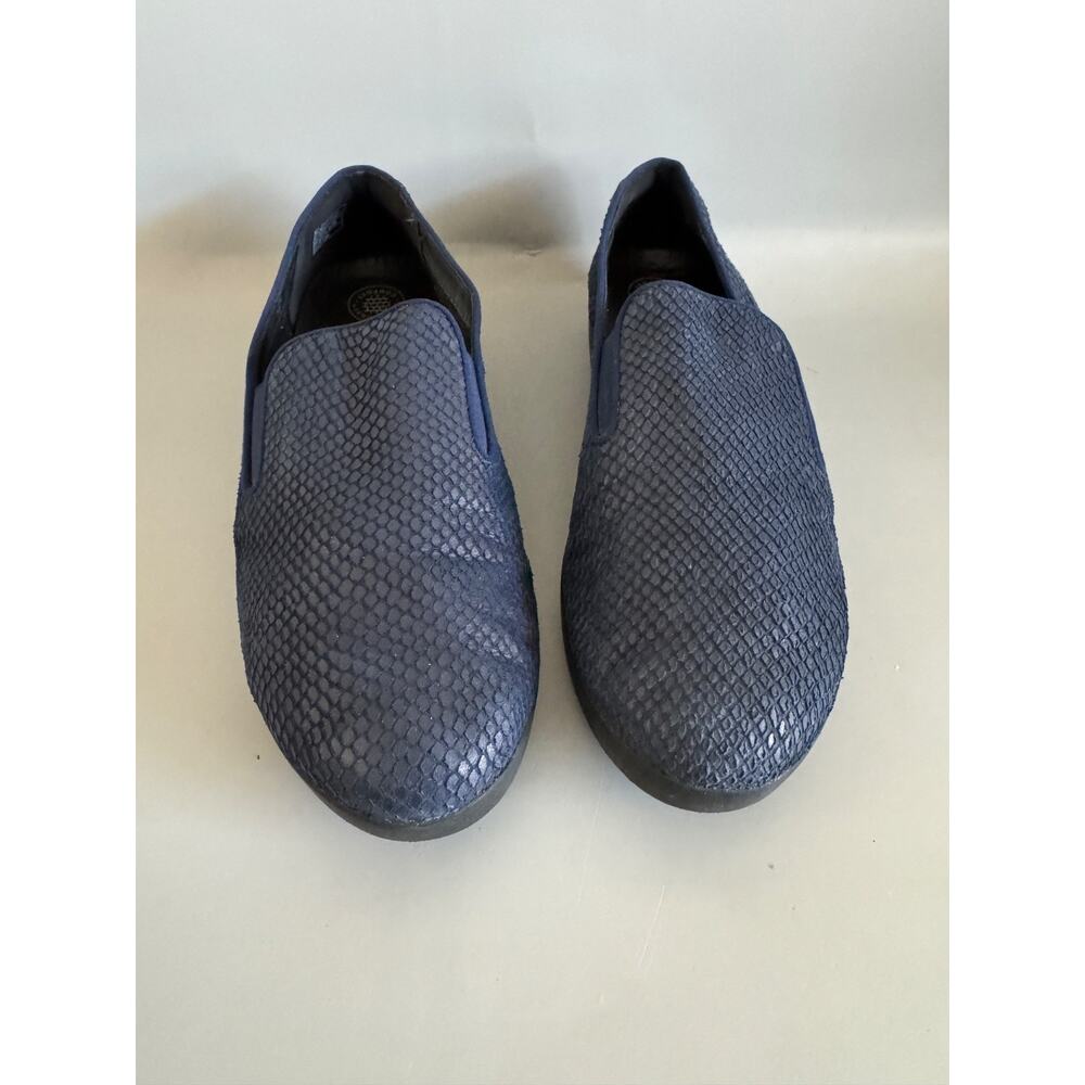 FitFlop Shoes Womens Size 10 Navy Slip On Wedge Loafers Snake Embossed Comfort - Picture 2 of 9